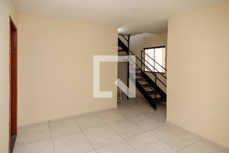 Hall dos quartos de casa à venda com 2 quartos, 210m² em Todos Os Santos, Rio de Janeiro