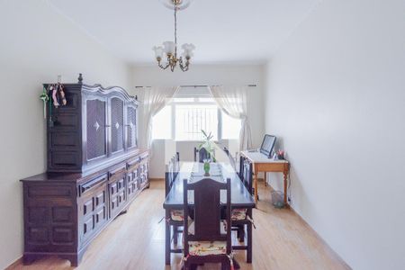 Casa à venda com 192m², 3 quartos e 5 vagas Casa à venda com 192m², 3 quartos e 5 vagasSala de Jantar