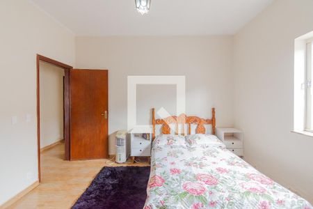 Casa à venda com 192m², 3 quartos e 5 vagas Casa à venda com 192m², 3 quartos e 5 vagasQuarto 2