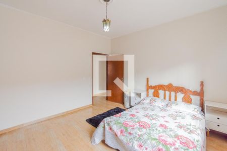 Casa à venda com 192m², 3 quartos e 5 vagas Casa à venda com 192m², 3 quartos e 5 vagasQuarto 2