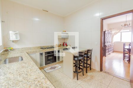 Casa à venda com 192m², 3 quartos e 5 vagas Casa à venda com 192m², 3 quartos e 5 vagasCozinha