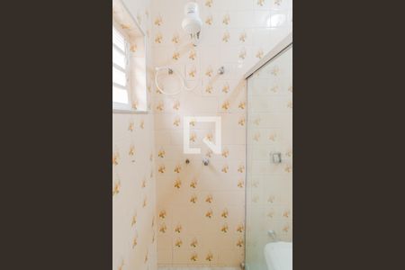 Casa à venda com 192m², 3 quartos e 5 vagas Casa à venda com 192m², 3 quartos e 5 vagasBanheiro Social