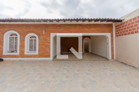 Casa à venda com 192m², 3 quartos e 5 vagas