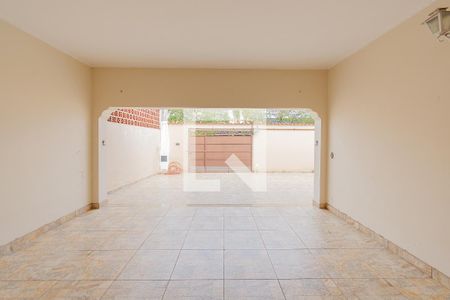 Casa à venda com 192m², 3 quartos e 5 vagas