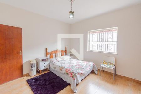 Casa à venda com 192m², 3 quartos e 5 vagas Casa à venda com 192m², 3 quartos e 5 vagasQuarto 2