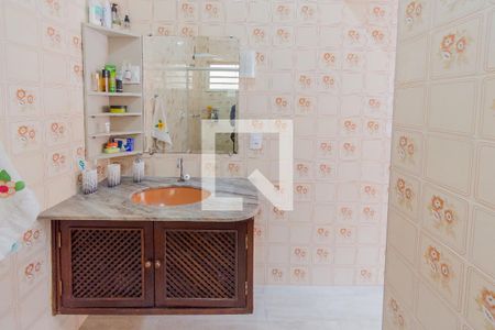 Casa à venda com 192m², 3 quartos e 5 vagas Casa à venda com 192m², 3 quartos e 5 vagasBanheiro da Suíte