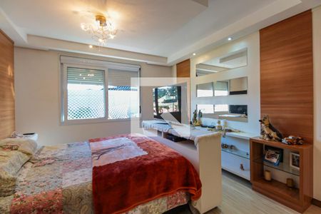 Casa de condomínio à venda com 375m², 5 quartos e 4 vagas Casa de condomínio à venda com 375m², 5 quartos e 4 vagasSuíte 2