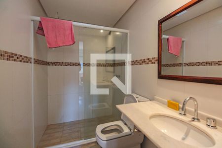 Casa de condomínio à venda com 375m², 5 quartos e 4 vagas Casa de condomínio à venda com 375m², 5 quartos e 4 vagasBanheiro da Suíte 3