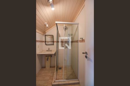 Casa de condomínio à venda com 375m², 5 quartos e 4 vagas Casa de condomínio à venda com 375m², 5 quartos e 4 vagasBanheiro da Suíte 4