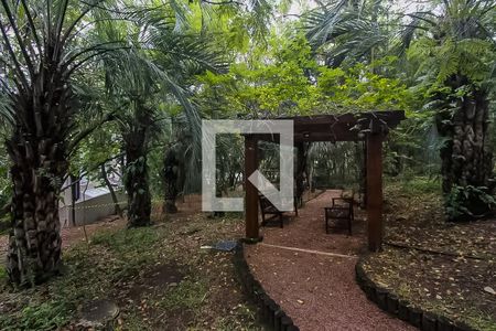 Casa de condomínio à venda com 375m², 5 quartos e 4 vagas Casa de condomínio à venda com 375m², 5 quartos e 4 vagasÁrea comum