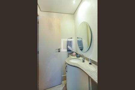 Casa de condomínio à venda com 375m², 5 quartos e 4 vagas Casa de condomínio à venda com 375m², 5 quartos e 4 vagasLavabo