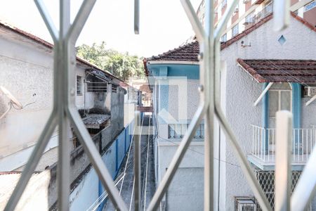 Apartamento à venda com 90m², 2 quartos e sem vaga Apartamento à venda com 90m², 2 quartos e sem vagaVista