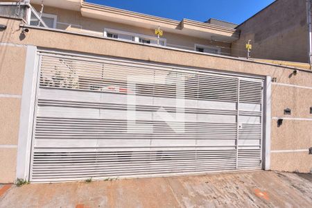 Casa para alugar com 120m², 3 quartos e 2 vagas Casa para alugar com 120m², 3 quartos e 2 vagasFachada