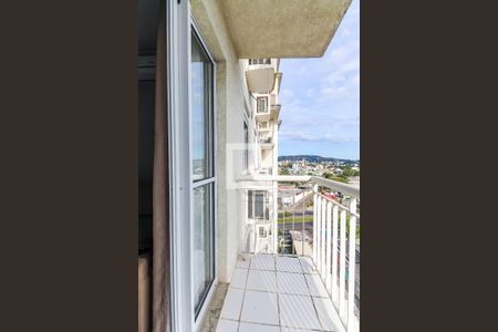 Sacada da sala de apartamento para alugar com 2 quartos, 55m² em São Sebastião, Porto Alegre