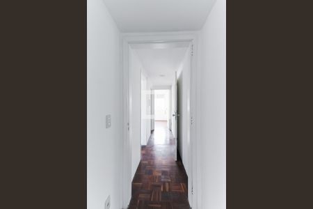 Apartamento à venda com 249m², 3 quartos e 2 vagas Apartamento à venda com 249m², 3 quartos e 2 vagasCorredor