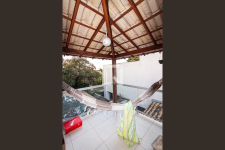 Casa à venda com 420m², 4 quartos e 5 vagasvaranda