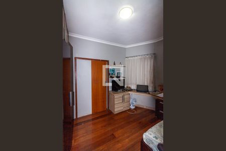 Casa à venda com 420m², 4 quartos e 5 vagassuíte 2