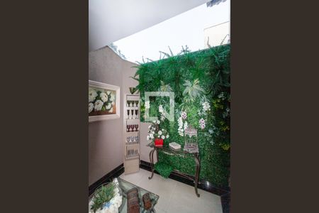 Casa à venda com 420m², 4 quartos e 5 vagasSala