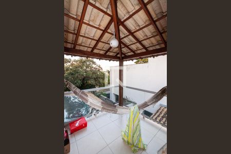 Casa à venda com 420m², 4 quartos e 5 vagasvaranda