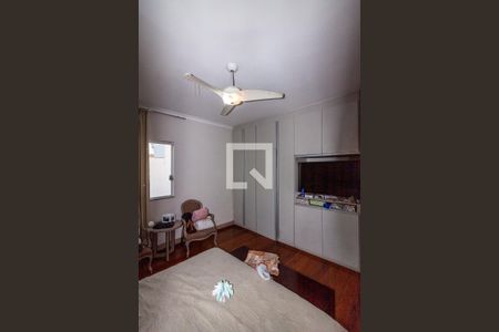 Casa à venda com 420m², 4 quartos e 5 vagassuíte 1