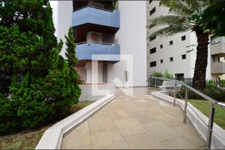 Apartamento à venda com 126m², 3 quartos e 2 vagasÁrea Externa