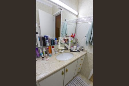 Casa à venda com 200m², 3 quartos e 5 vagas Casa à venda com 200m², 3 quartos e 5 vagasBanheiro da Suíte 3