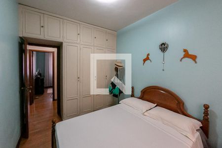 Casa à venda com 300m², 5 quartos e 4 vagasQuarto 1