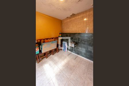 Casa à venda com 300m², 5 quartos e 4 vagasQuarto de Serviço