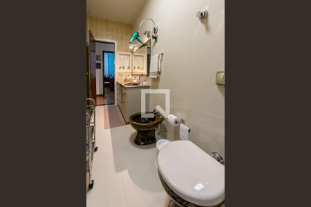 Casa à venda com 300m², 5 quartos e 4 vagasBanheiro Social