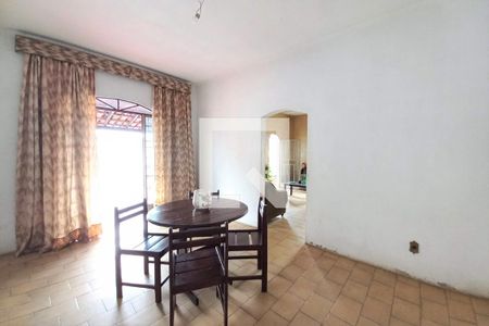 Casa à venda com 320m², 5 quartos e 3 vagasSala de Jantar