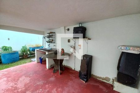 Casa à venda com 320m², 5 quartos e 3 vagasÁrea de Serviço