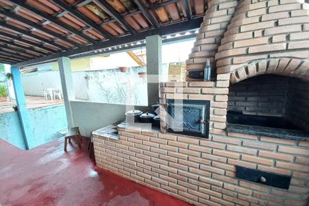 Casa à venda com 320m², 5 quartos e 3 vagasVaranda gourmet