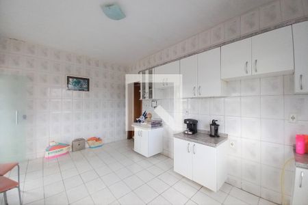 Casa à venda com 320m², 5 quartos e 3 vagasCozinha 2