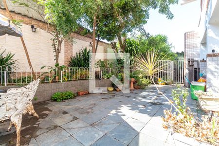 Casa à venda com 385m², 5 quartos e 2 vagasQuintal