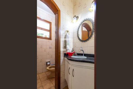 Casa à venda com 385m², 5 quartos e 2 vagasLavabo