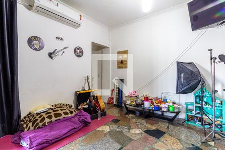 Casa à venda com 385m², 5 quartos e 2 vagasCasa Secundária