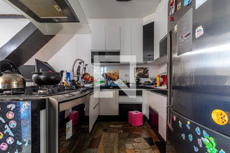 Casa à venda com 385m², 5 quartos e 2 vagasCasa Secundária