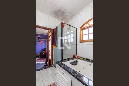 Casa à venda com 385m², 5 quartos e 2 vagasBanheiro da Suíte 1