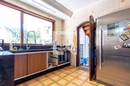 Casa à venda com 385m², 5 quartos e 2 vagasCozinha