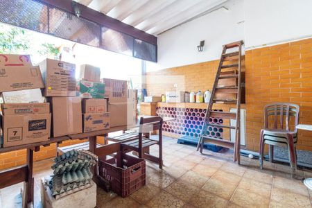 Casa à venda com 385m², 5 quartos e 2 vagasChurrasqueira