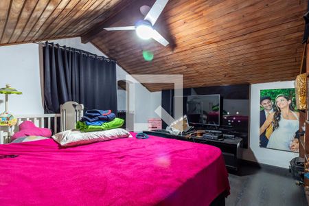 Casa à venda com 385m², 5 quartos e 2 vagasQuarto da Casa Secundária