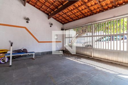 Casa à venda com 385m², 5 quartos e 2 vagasGaragem