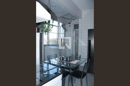 Apartamento à venda com 81m², 3 quartos e 1 vaga Apartamento à venda com 81m², 3 quartos e 1 vagaCozinha