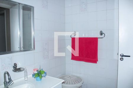 Apartamento à venda com 81m², 3 quartos e 1 vaga Apartamento à venda com 81m², 3 quartos e 1 vagaBanheiro