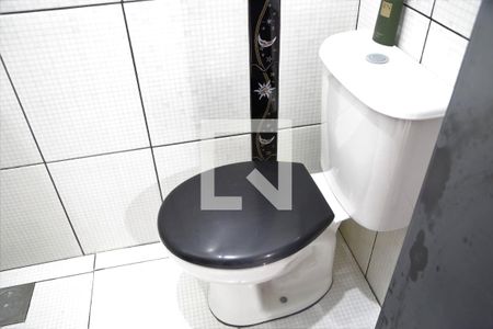 Casa para alugar com 506m², 5 quartos e 8 vagasBanheiro 5