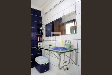 Casa para alugar com 506m², 5 quartos e 8 vagasBanheiro 1