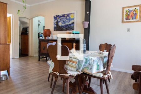 Casa à venda com 250m², 4 quartos e 3 vagas