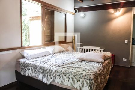 Casa para alugar com 350m², 5 quartos e 6 vagas Casa para alugar com 350m², 5 quartos e 6 vagasSuíte