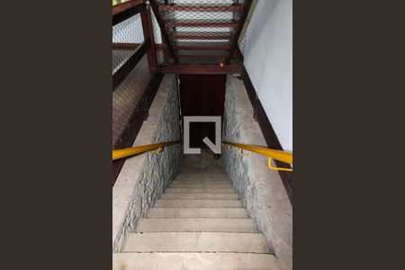 Casa para alugar com 350m², 5 quartos e 6 vagas Casa para alugar com 350m², 5 quartos e 6 vagasPorão