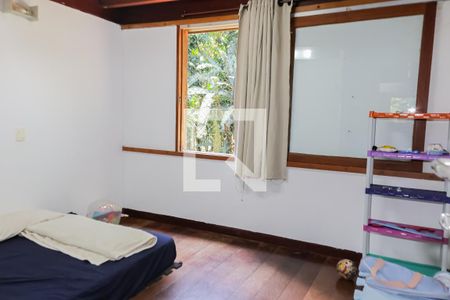 Casa para alugar com 350m², 5 quartos e 6 vagas Casa para alugar com 350m², 5 quartos e 6 vagasQuarto 2